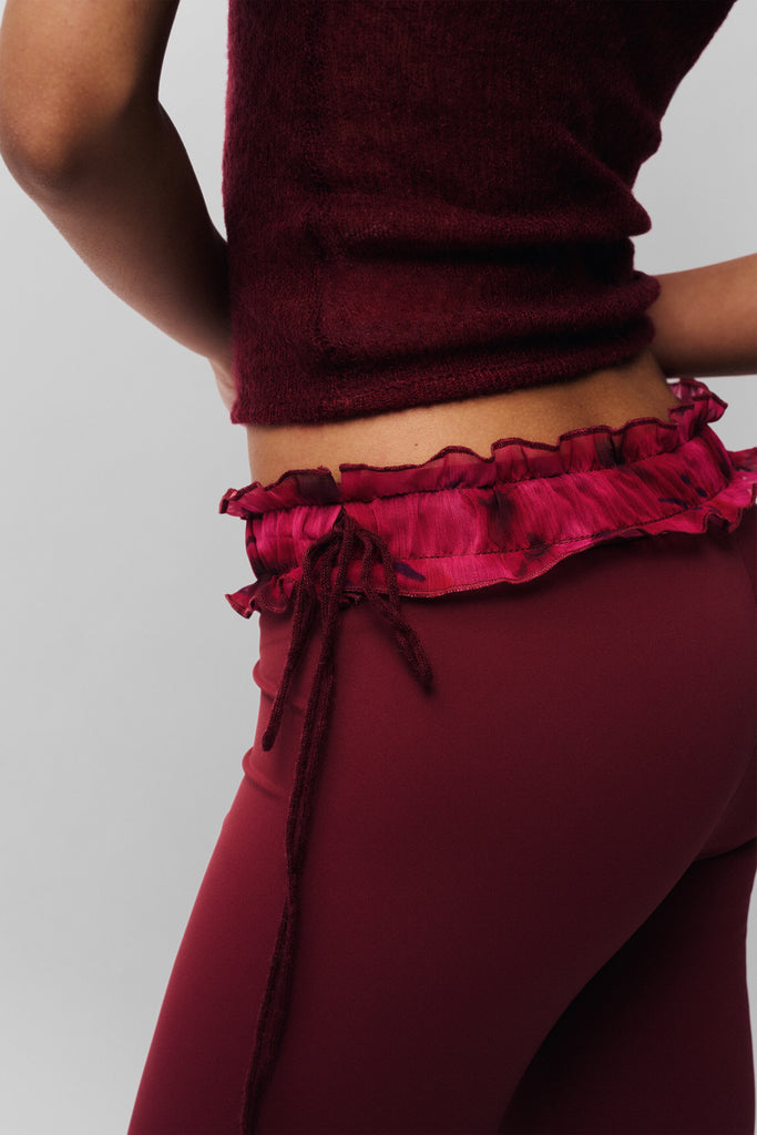Ruched Side Tie Stretch Pant in Bordeaux