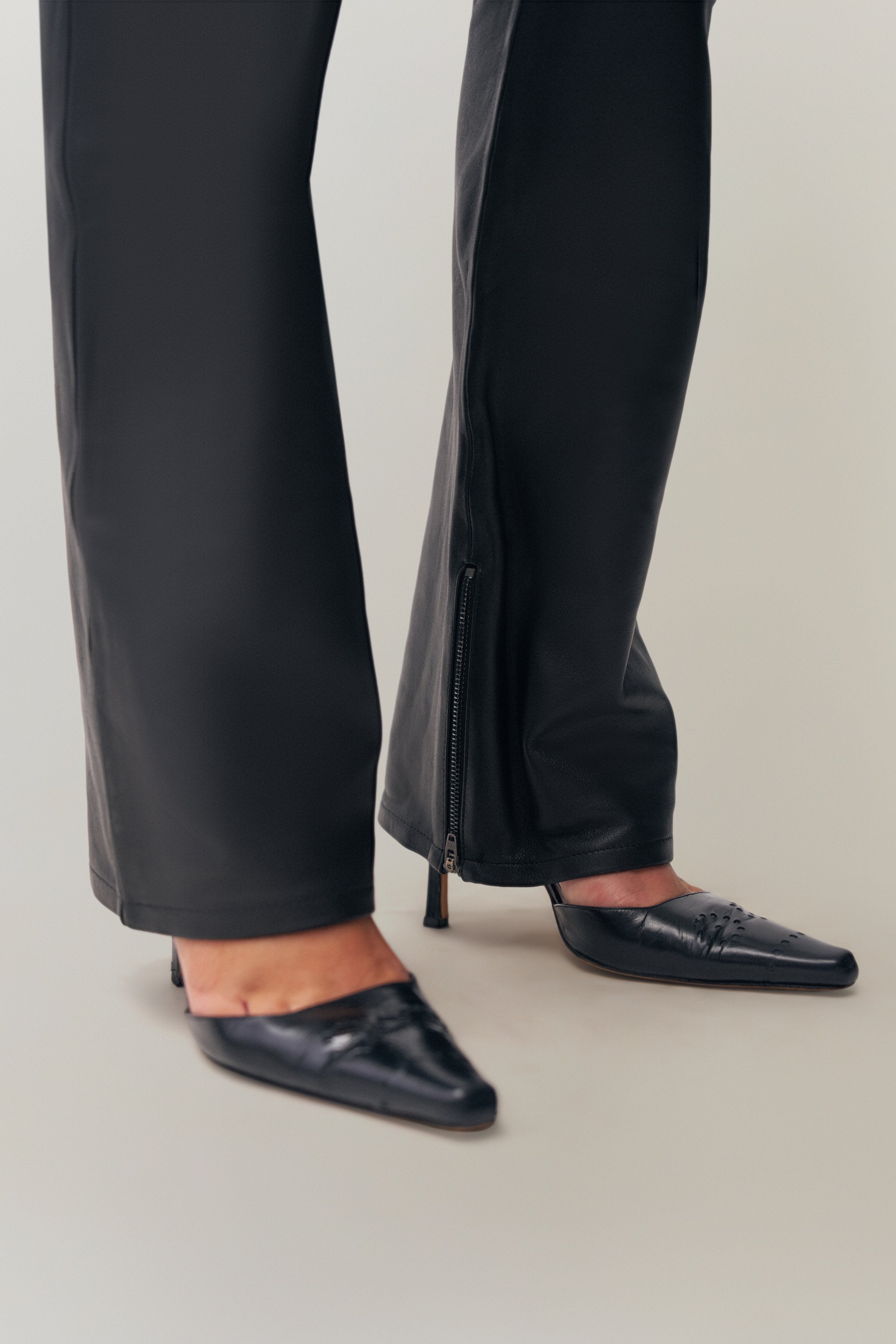 Celosia Leather Pant in Black