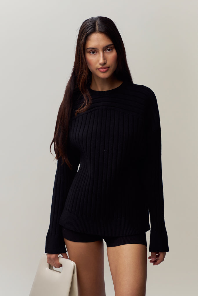 Cleon Rib Knit Pullover in Black