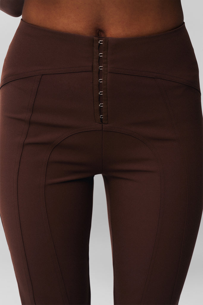 Aurora Trouser in Brown