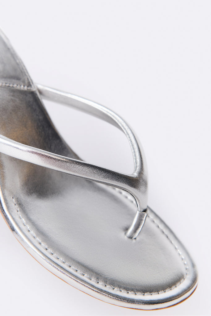 Suki Thong Sandal in Silver