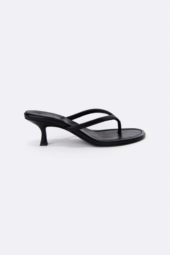 Suki Thong Sandal in Black