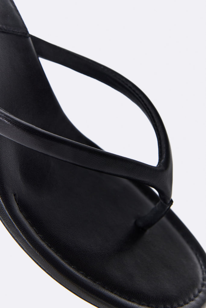 Suki Thong Sandal in Black