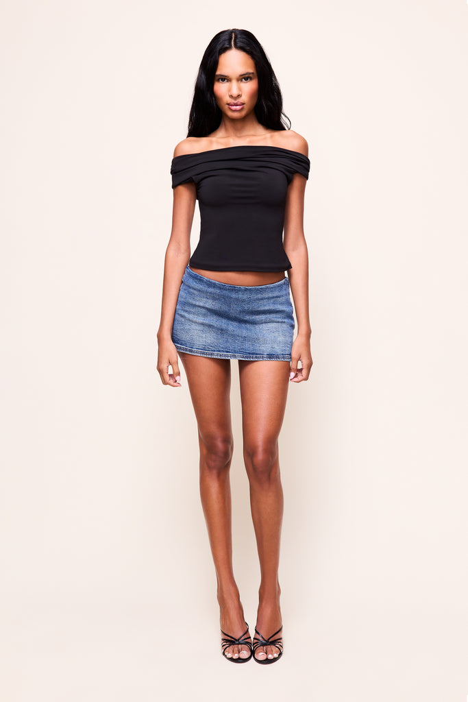 OFF SHOULDER TOP in Black 