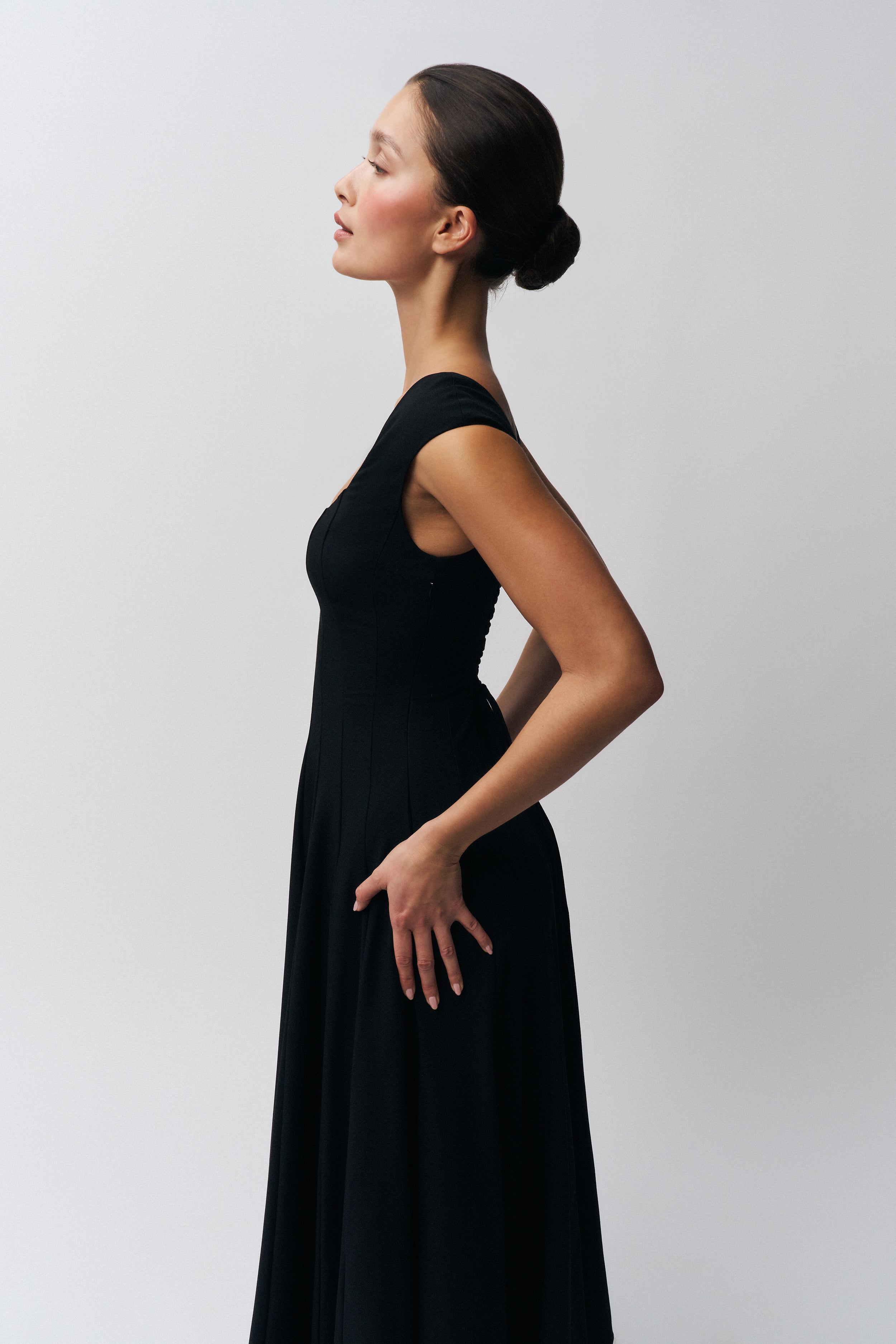 Leila Dress in Black