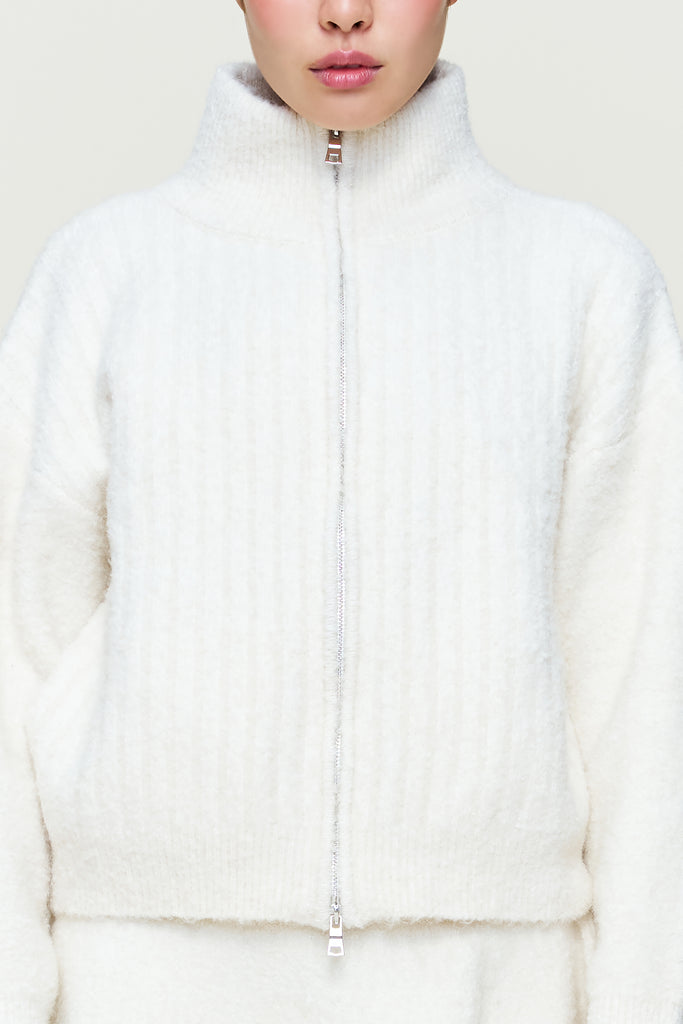 MILA ZIP UP IN IVORY