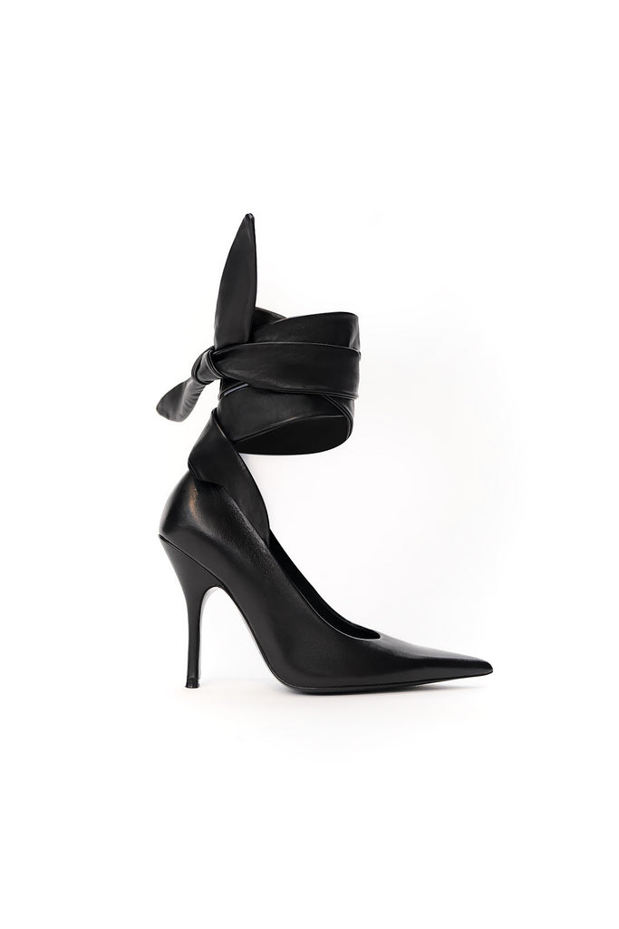 Juliet Pump in Black